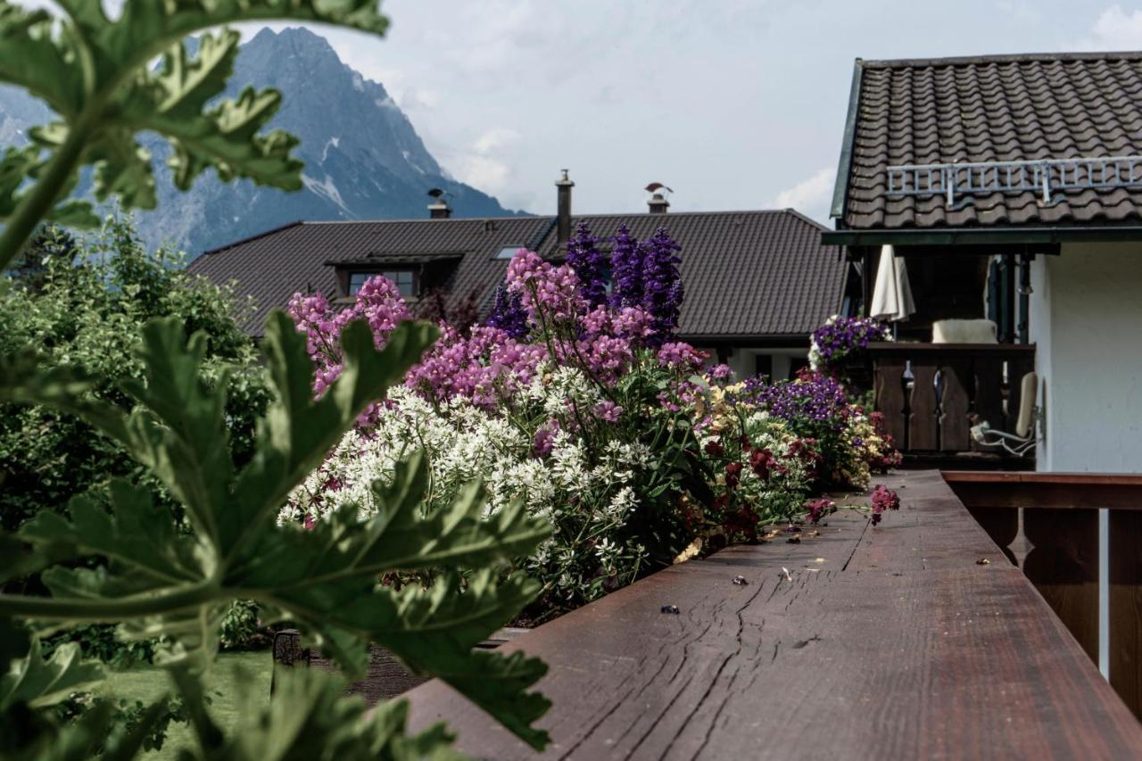 Gaestehaus Quirin Гармиш-Партенкирхен Экстерьер фото